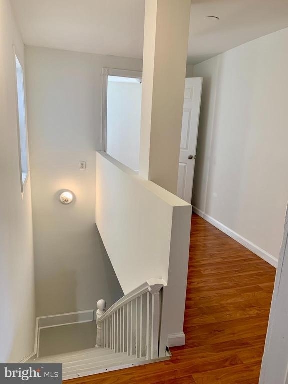 221 Baker Street - Photo 27