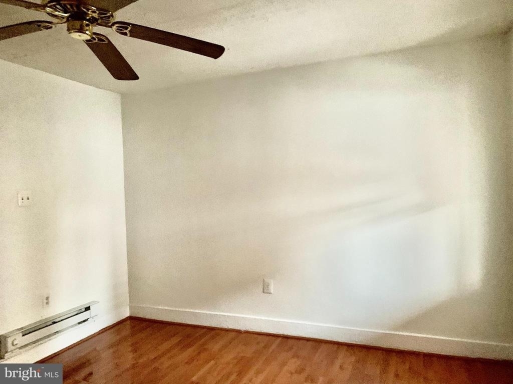 221 Baker Street - Photo 10