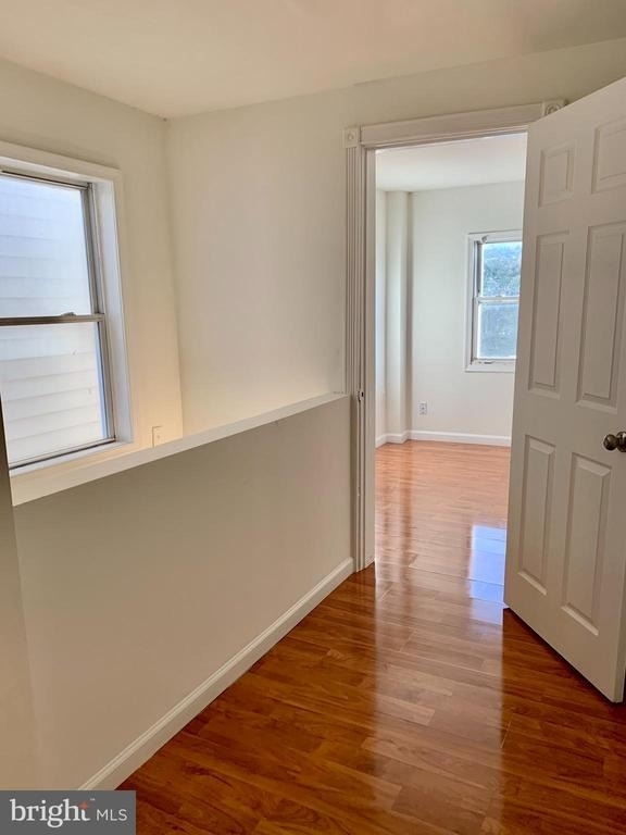 221 Baker Street - Photo 32