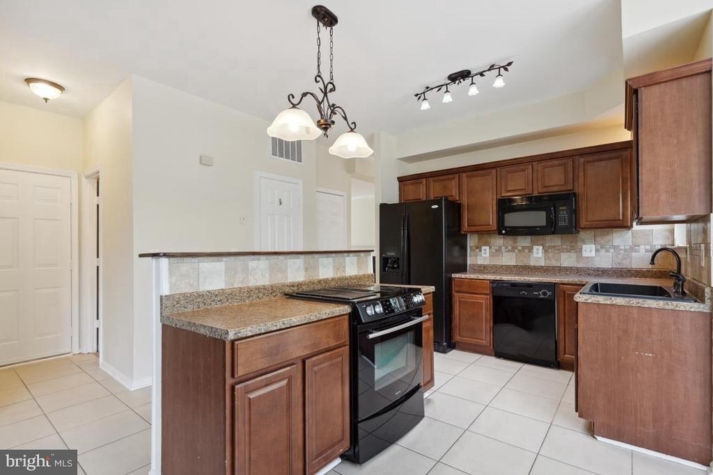 6178 Oaklawn Lane - Photo 4