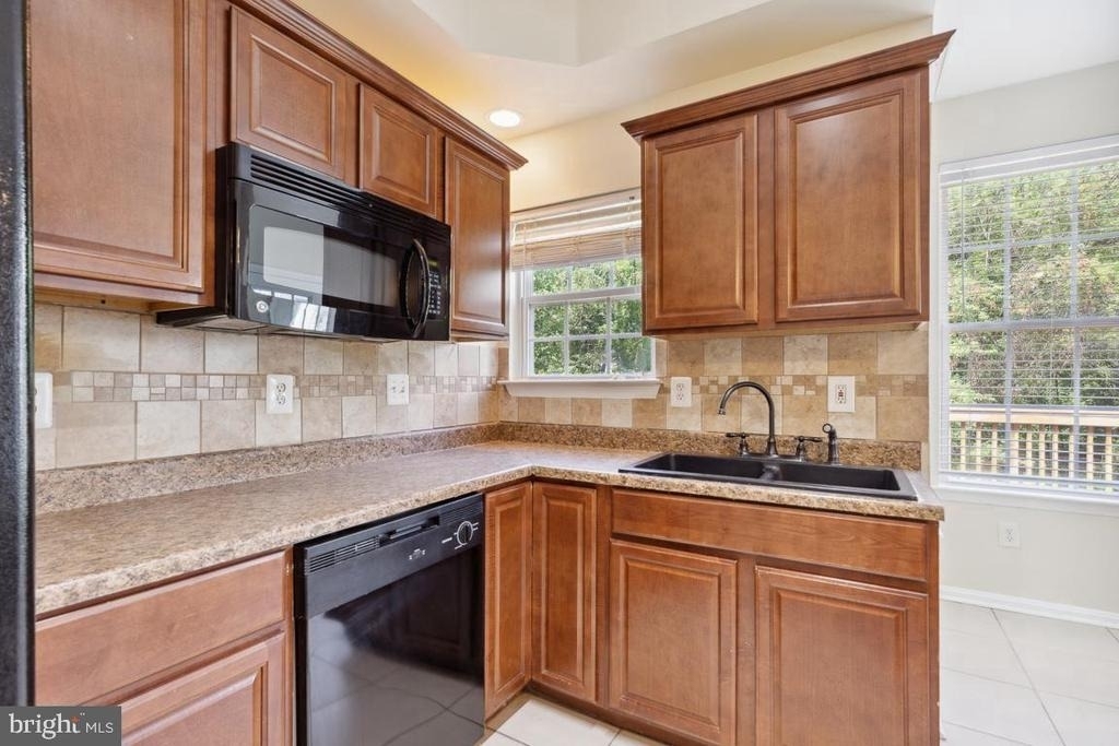 6178 Oaklawn Lane - Photo 5