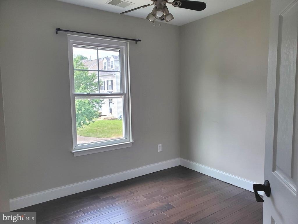 3983 Hartlake Street - Photo 17