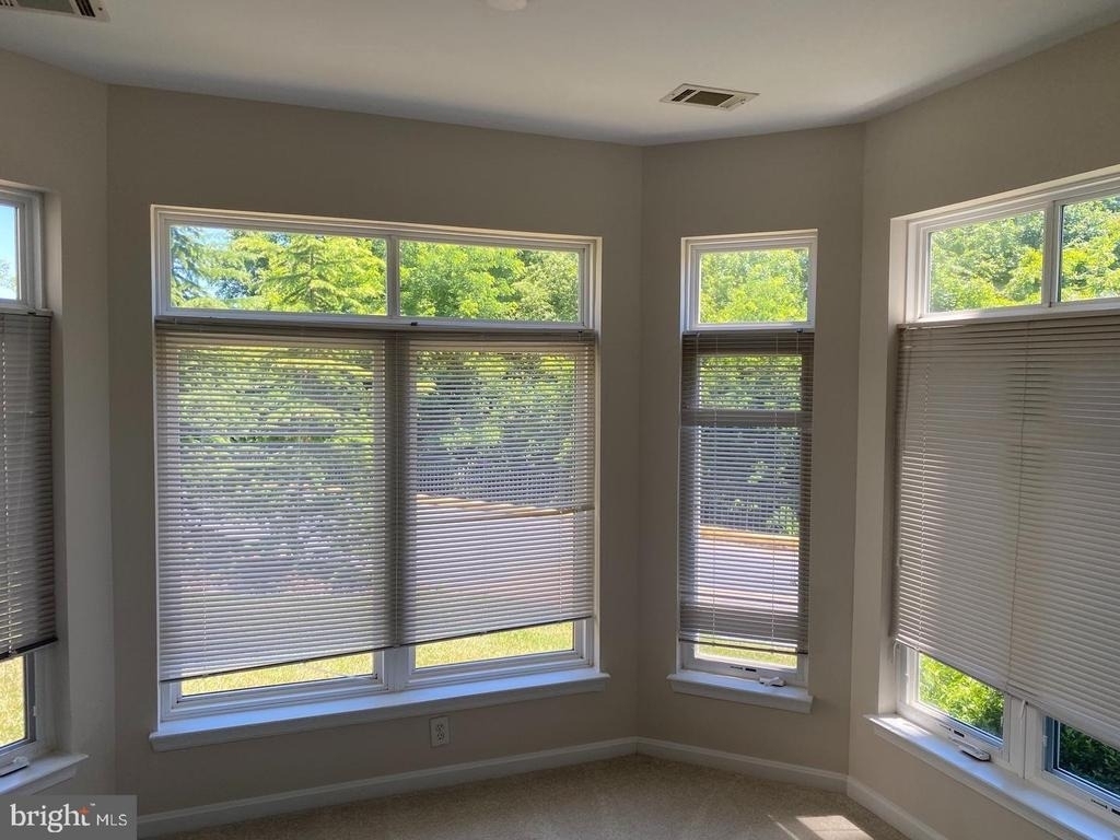 1641 Ladue Court - Photo 3
