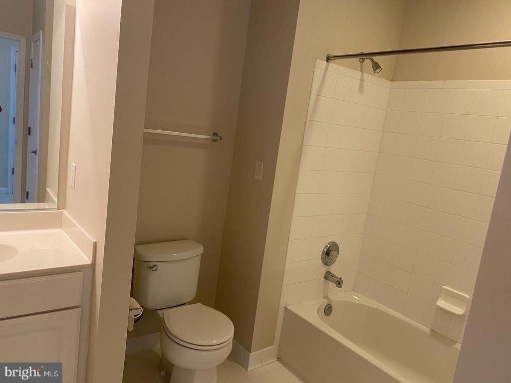 1641 Ladue Court - Photo 14