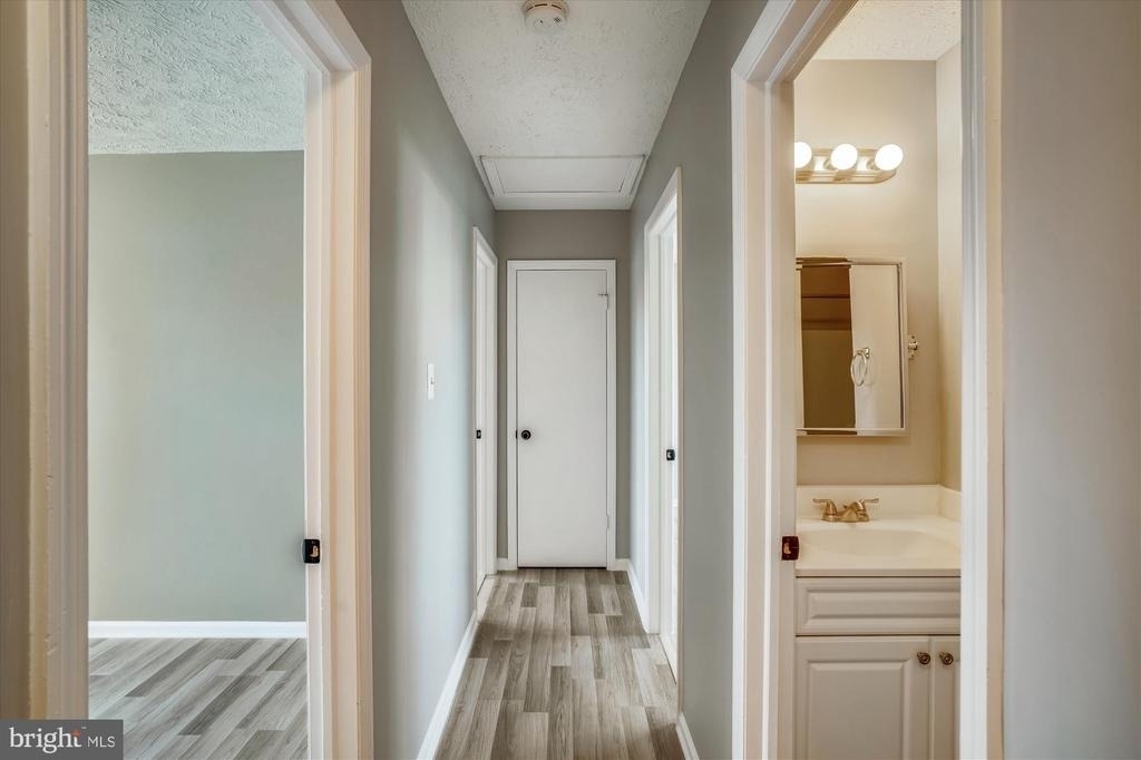 8603 Woodhue Court - Photo 11