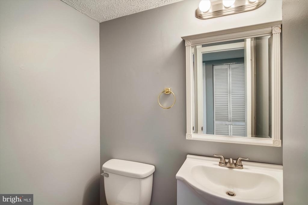 8603 Woodhue Court - Photo 7