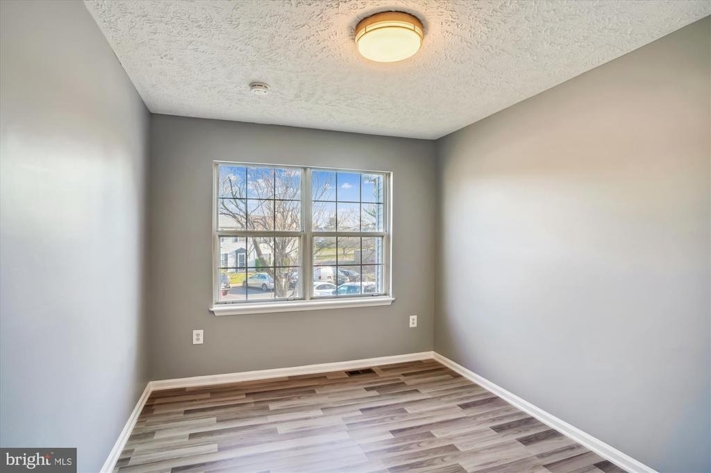 8603 Woodhue Court - Photo 16