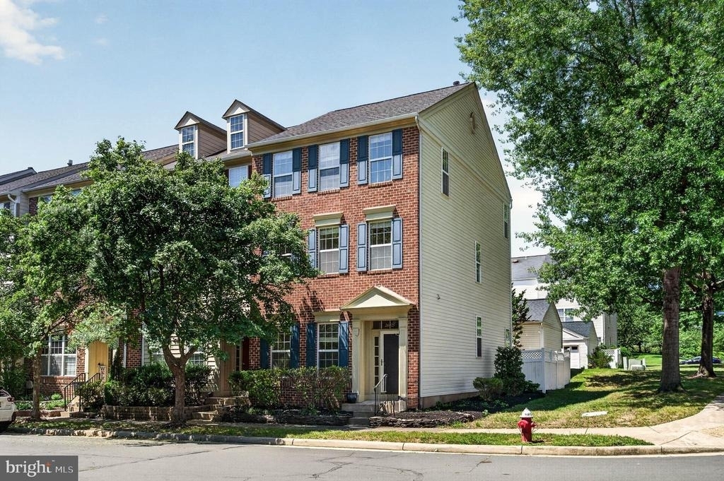 26025 Murrey Drive - Photo 0