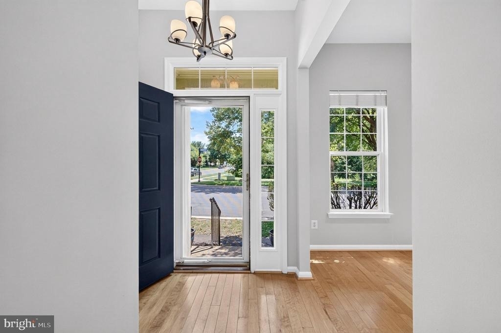26025 Murrey Drive - Photo 7