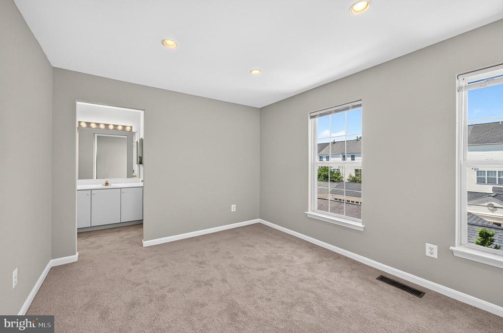 26025 Murrey Drive - Photo 40