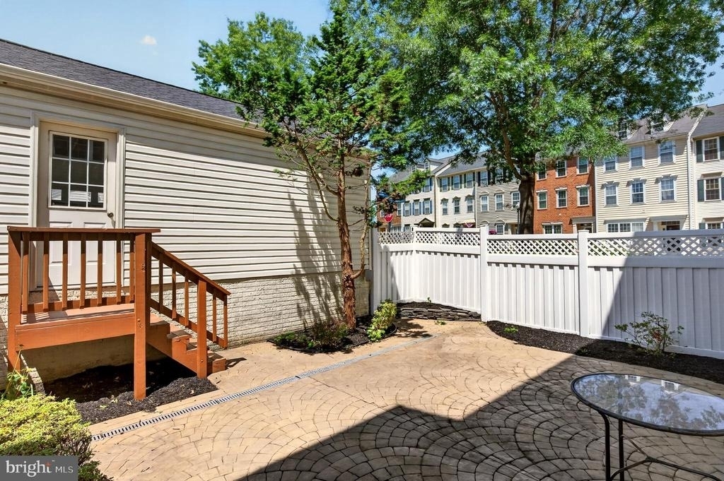 26025 Murrey Drive - Photo 4