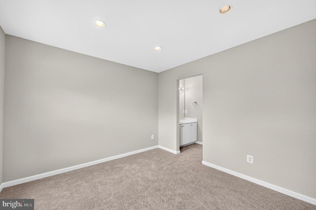 26025 Murrey Drive - Photo 47