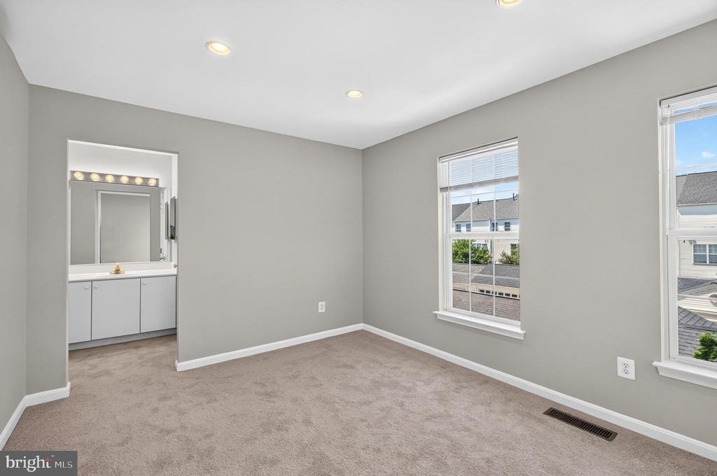 26025 Murrey Drive - Photo 38