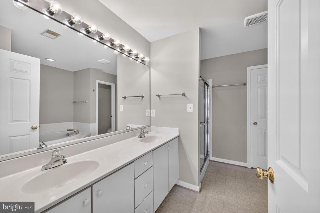 26025 Murrey Drive - Photo 31