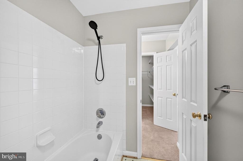26025 Murrey Drive - Photo 44