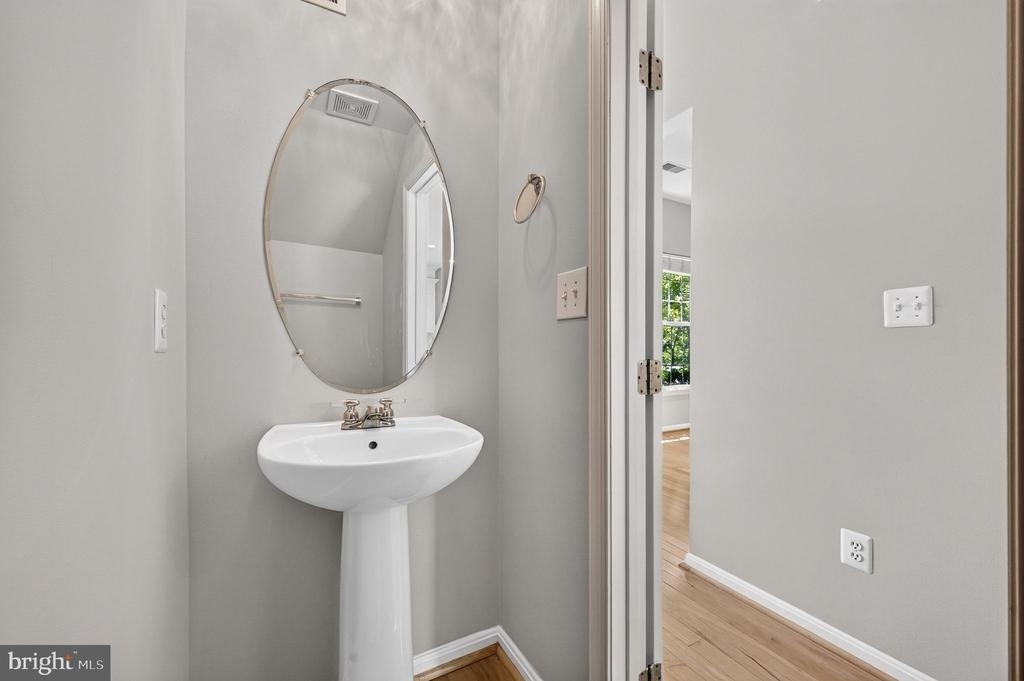 26025 Murrey Drive - Photo 10