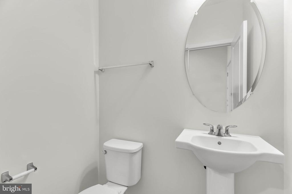 21807 Croxley Terrace - Photo 8