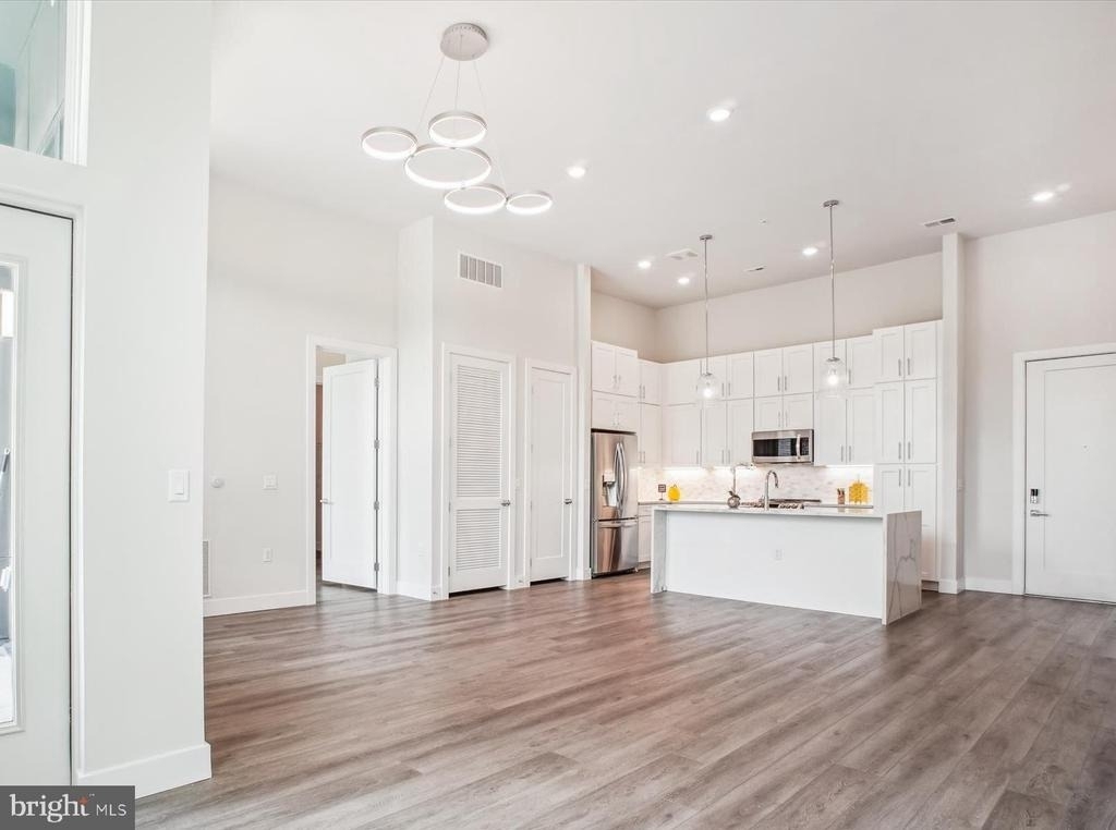1761 Old Meadow Road - Photo 7