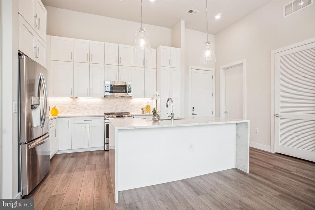 1761 Old Meadow Road - Photo 5