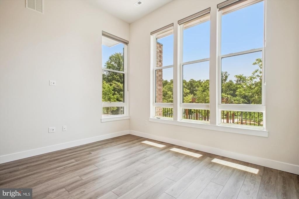 1761 Old Meadow Road - Photo 14