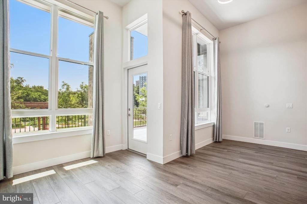 1761 Old Meadow Road - Photo 6