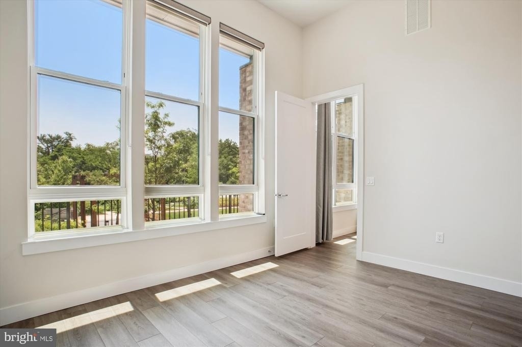 1761 Old Meadow Road - Photo 20