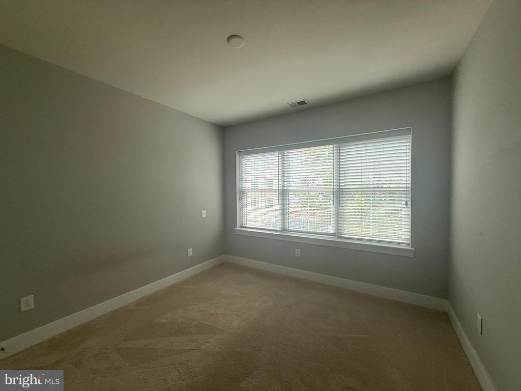 2907 Bleeker Street - Photo 7
