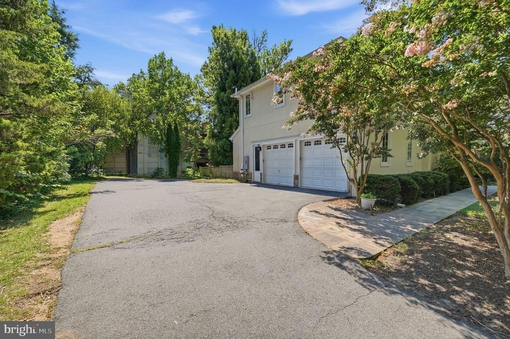 1231 Ingleside Avenue - Photo 24