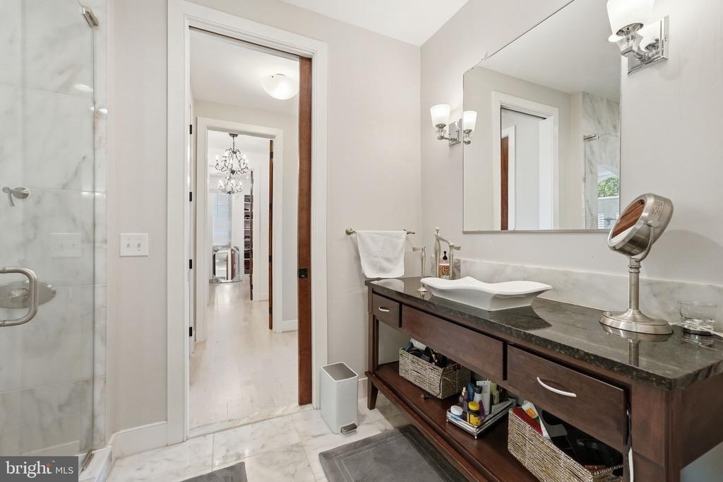1231 Ingleside Avenue - Photo 18