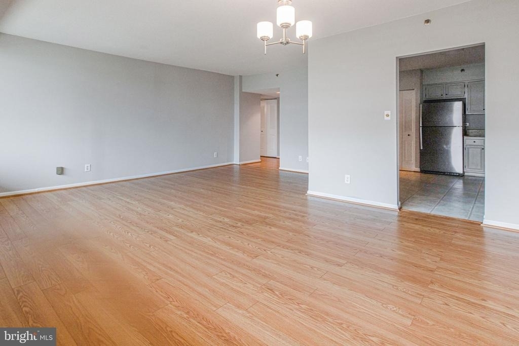 3713 S George Mason Drive - Photo 1