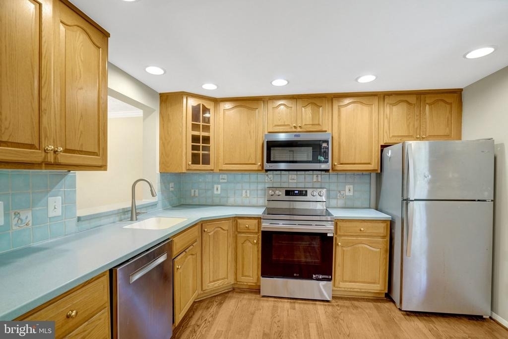 2920 Montauk Court - Photo 7