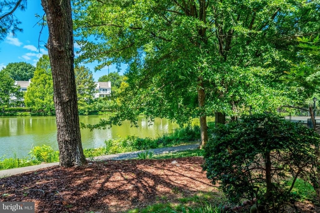 2920 Montauk Court - Photo 38