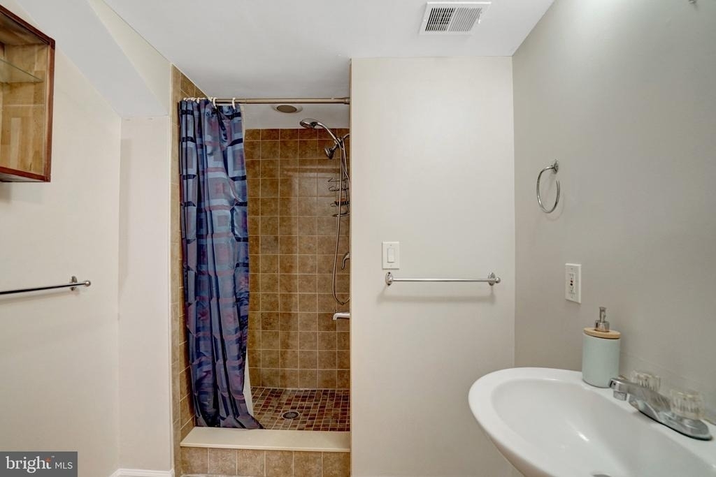 2920 Montauk Court - Photo 30