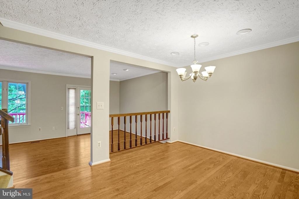 2920 Montauk Court - Photo 2