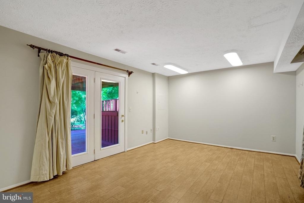 2920 Montauk Court - Photo 33