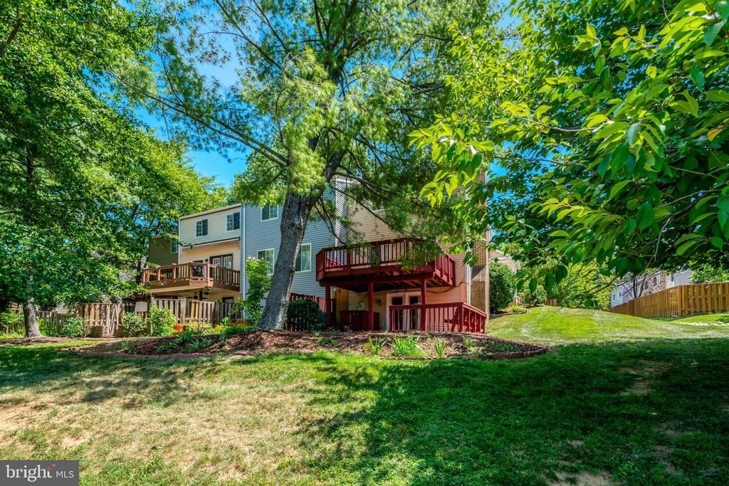 2920 Montauk Court - Photo 40