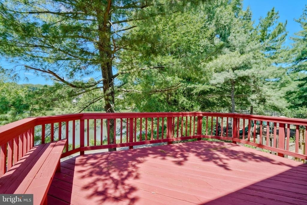 2920 Montauk Court - Photo 35