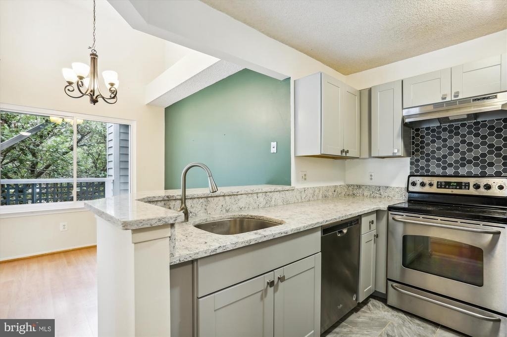 11719 Summerchase Circle - Photo 3