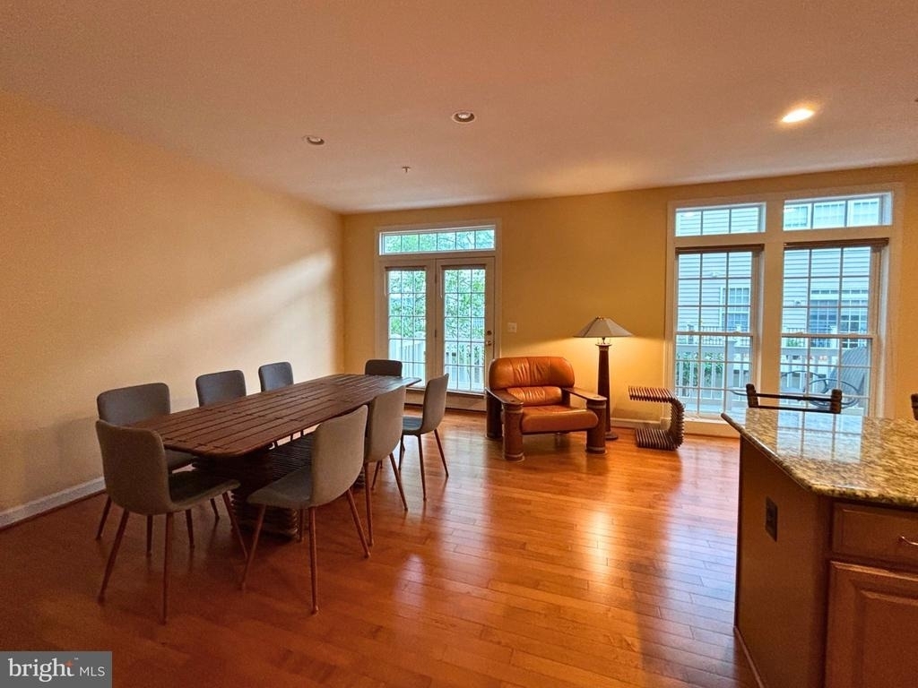 8006 Reserve Way - Photo 11