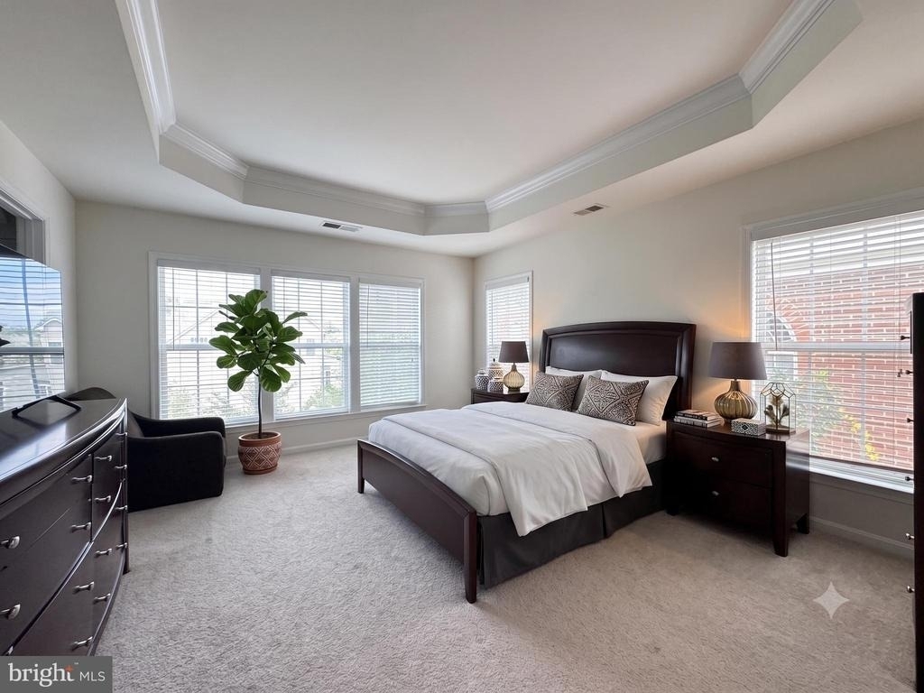 5609 Faircloth Court - Photo 2
