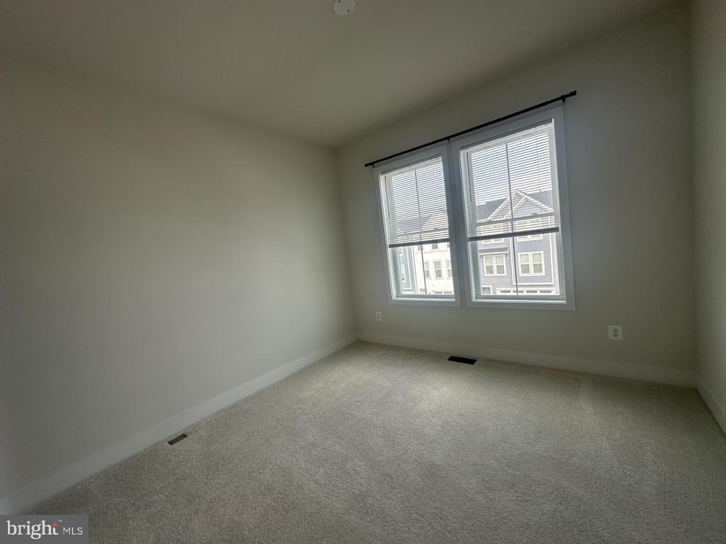 112 Galaxy - Photo 35