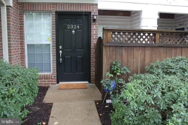 2324 Henshaw Place - Photo 1