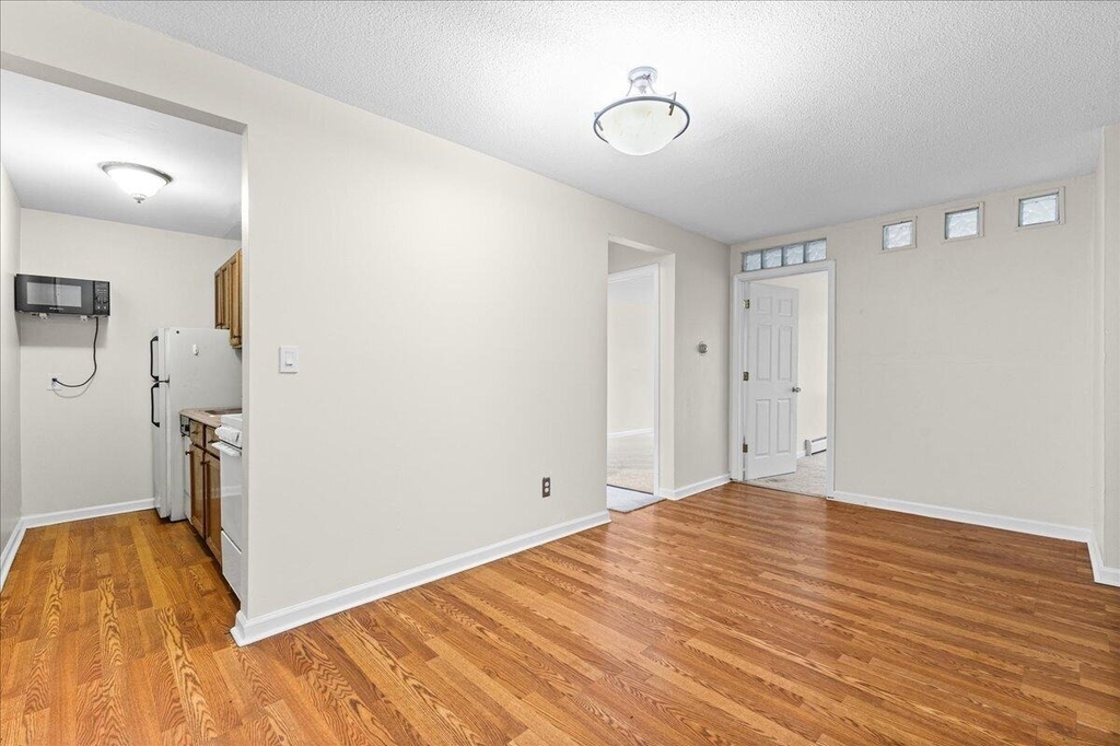 1531 Packard Street - Photo 2