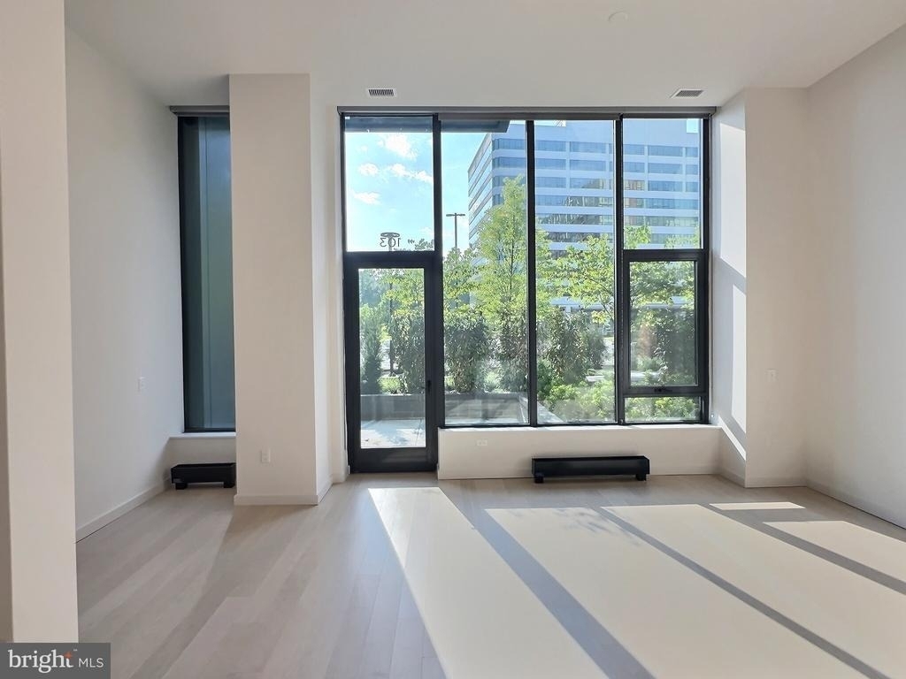 3030 Potomac Avenue - Photo 10