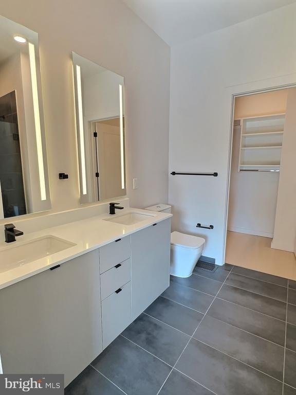 3030 Potomac Avenue - Photo 3