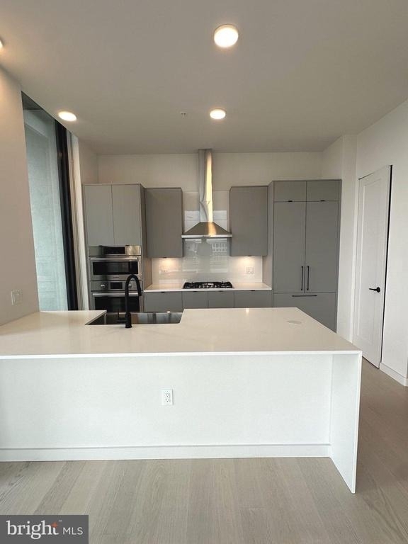 3030 Potomac Avenue - Photo 1