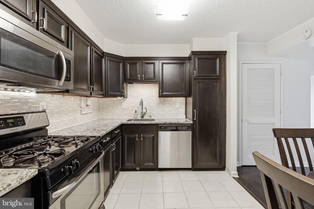 1300 Army Navy Drive - Photo 1