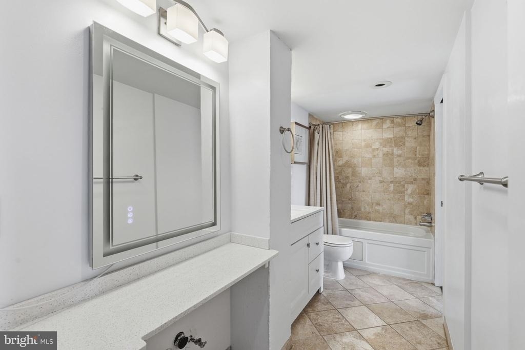 1300 Army Navy Drive - Photo 6