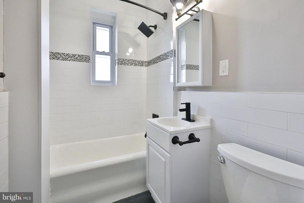 4247 Locust Street - Photo 32