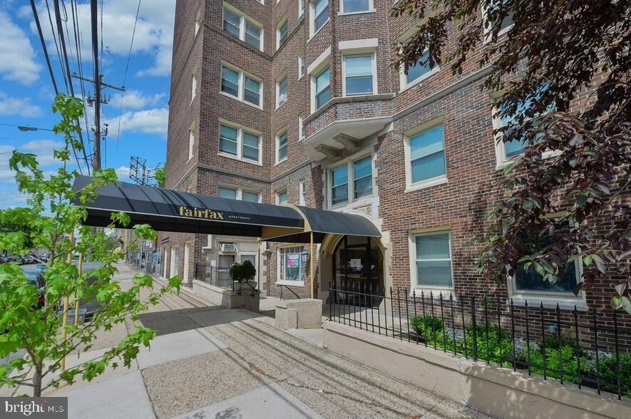 4247 Locust Street - Photo 10
